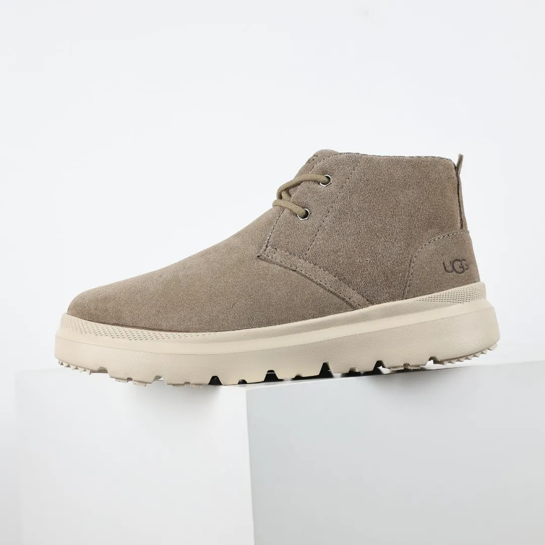 Pick up locally 💰500 Core recommended good price It is a very suitable choice for home furnishings. In the new year, uug launched a series of styles, which are partial to the preferences of young consumers and have also moved to the forefront of fashion trends. Shoe body material: water-repellent coated suede upper, 17 mm UGGPURE™ implantable wool insole, lightweight non-slip and comfortable rubber outsole, with brand LOGO and trademark, with full packaging Size: 40 41 42 43 44